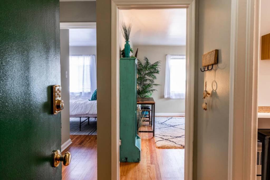 Ski - Explore - Relax - Cozy Beds, Tv & Wi-Fi Apartment Salt Lake City Ngoại thất bức ảnh
